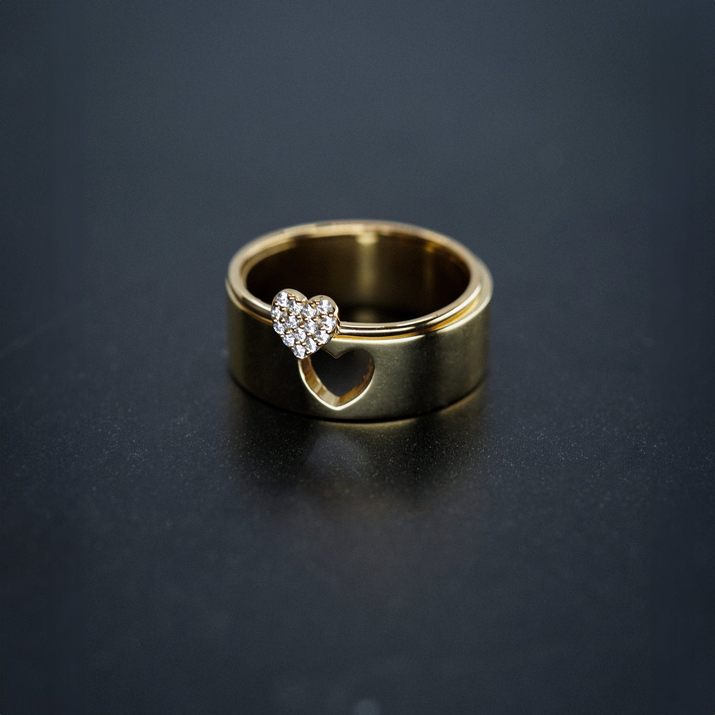 Heart Line Pavé Diamond Ring 14K Gold