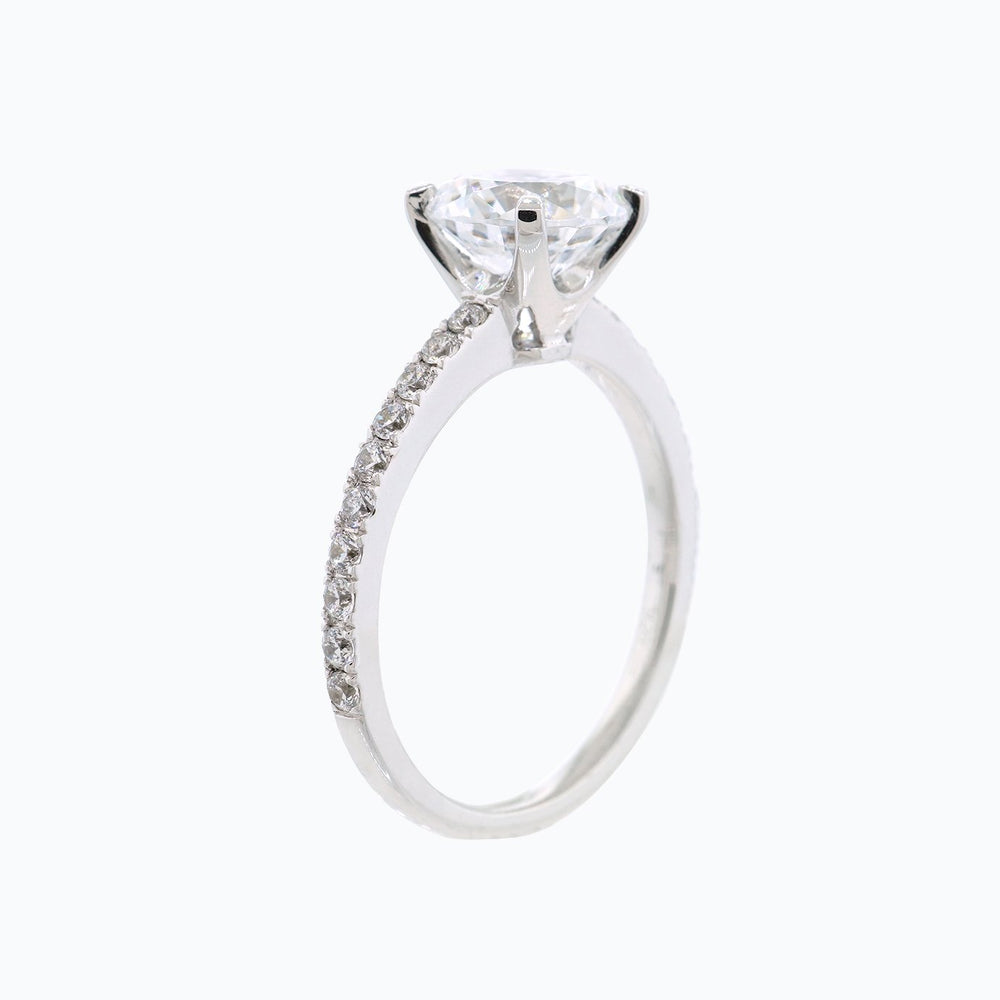 
          
          Load image into Gallery viewer, Ivy Round Pave Diamonds Ring
          
          
