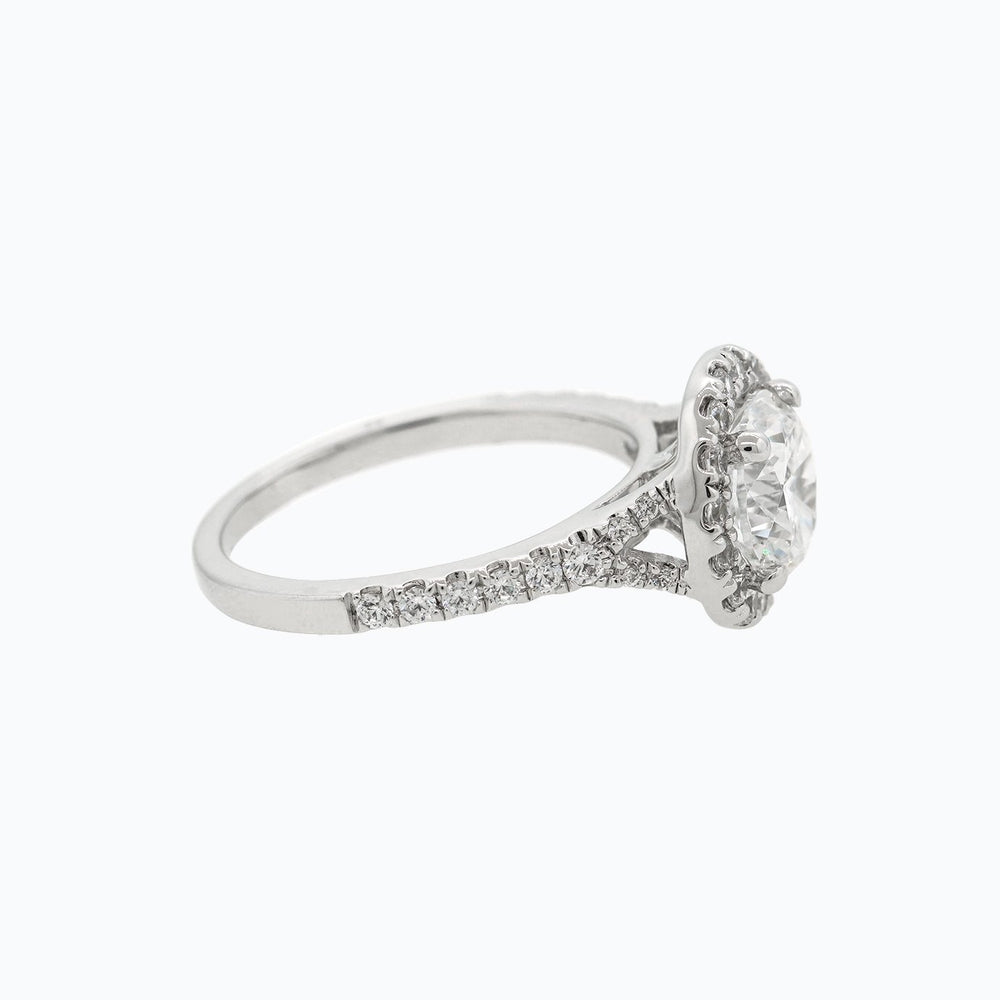 
          
          Load image into Gallery viewer, Ellen Moissanite Round Halo Pave Diamonds Platinum Ring
          
          