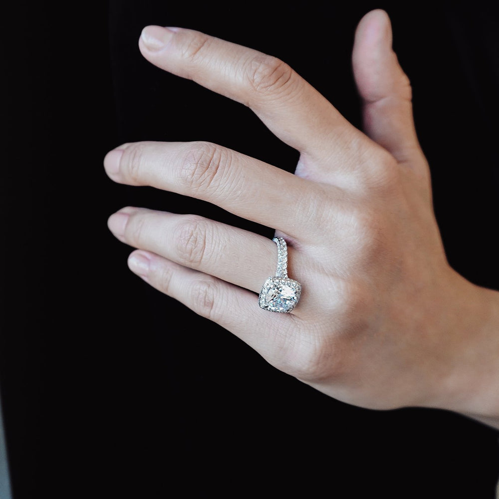 
          
          Load image into Gallery viewer, Novia Lab Created Diamond Round Pave Diamonds 18k White Gold Ring
          
          