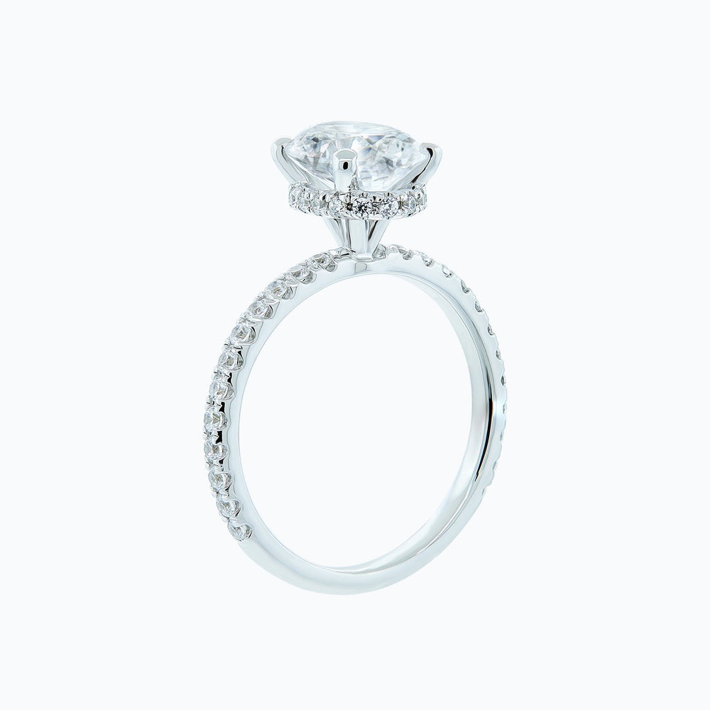 
          
          Load image into Gallery viewer, Alessia Moissanite Oval Pave Diamonds Ring
          
          